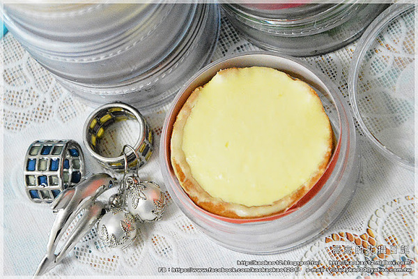 咕咕霍夫(漢口烘焙門市):【宅配】咕咕霍夫 午茶甜點時光:Petit Four & 茶蘋果蛋糕(TVBS報導推薦)