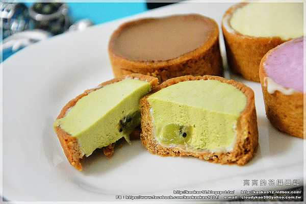 咕咕霍夫(漢口烘焙門市):【宅配】咕咕霍夫 午茶甜點時光:Petit Four & 茶蘋果蛋糕(TVBS報導推薦)