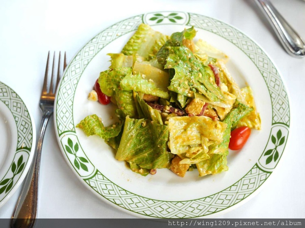 Lawry's勞瑞斯牛肋排餐廳:頂級美味饗宴。【Lawry’s勞瑞斯牛肋排餐廳】