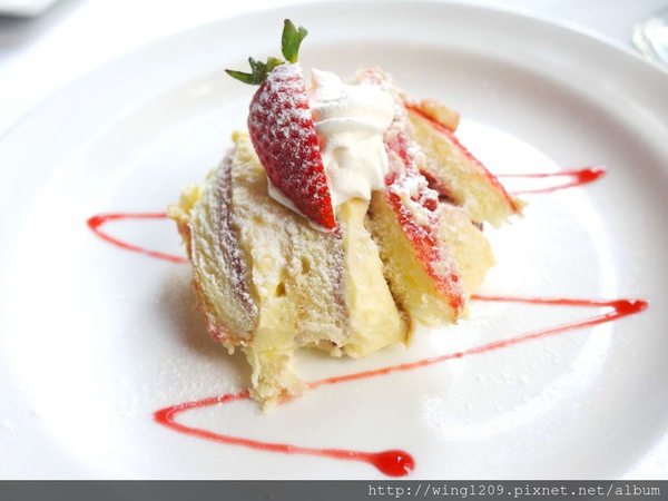 Lawry's勞瑞斯牛肋排餐廳:頂級美味饗宴。【Lawry’s勞瑞斯牛肋排餐廳】