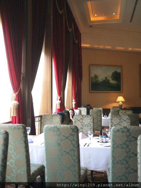 Lawry's勞瑞斯牛肋排餐廳:頂級美味饗宴。【Lawry’s勞瑞斯牛肋排餐廳】