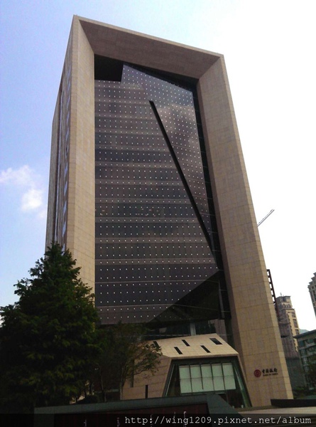 Lawry's勞瑞斯牛肋排餐廳:頂級美味饗宴。【Lawry’s勞瑞斯牛肋排餐廳】