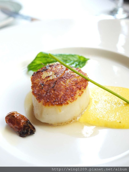 Lawry's勞瑞斯牛肋排餐廳:頂級美味饗宴。【Lawry’s勞瑞斯牛肋排餐廳】