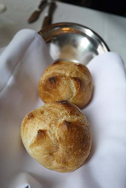 Lawry's勞瑞斯牛肋排餐廳:嚴選食材頂級美味【Lawry’s勞瑞斯牛肋排餐廳】