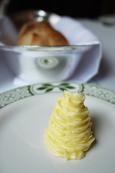 Lawry's勞瑞斯牛肋排餐廳:嚴選食材頂級美味【Lawry’s勞瑞斯牛肋排餐廳】