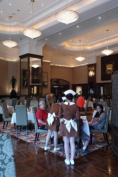 Lawry's勞瑞斯牛肋排餐廳:嚴選食材頂級美味【Lawry’s勞瑞斯牛肋排餐廳】