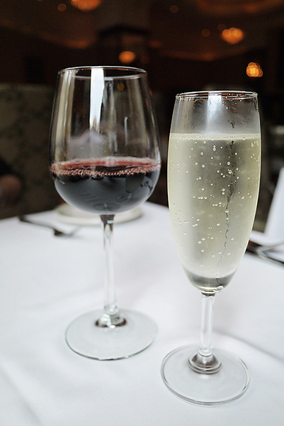 Lawry's勞瑞斯牛肋排餐廳:嚴選食材頂級美味【Lawry’s勞瑞斯牛肋排餐廳】