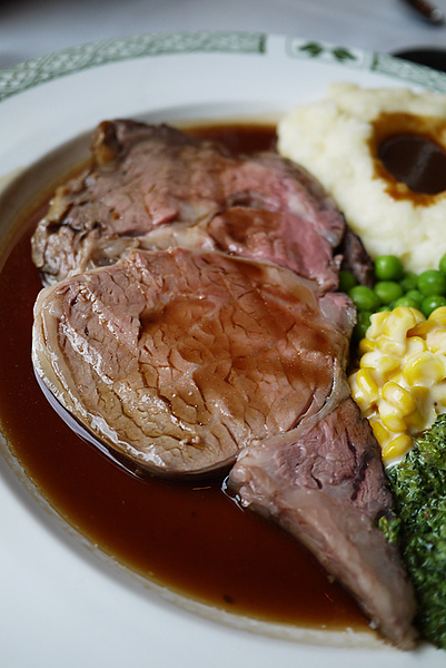 Lawry's勞瑞斯牛肋排餐廳:嚴選食材頂級美味【Lawry’s勞瑞斯牛肋排餐廳】