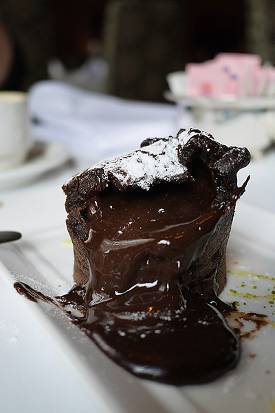 Lawry's勞瑞斯牛肋排餐廳:嚴選食材頂級美味【Lawry’s勞瑞斯牛肋排餐廳】