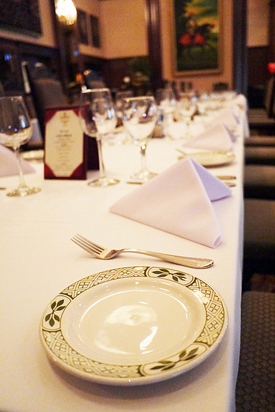 Lawry's勞瑞斯牛肋排餐廳:嚴選食材頂級美味【Lawry’s勞瑞斯牛肋排餐廳】