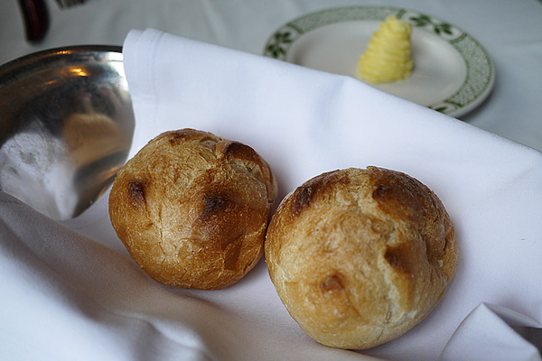 Lawry's勞瑞斯牛肋排餐廳:嚴選食材頂級美味【Lawry’s勞瑞斯牛肋排餐廳】