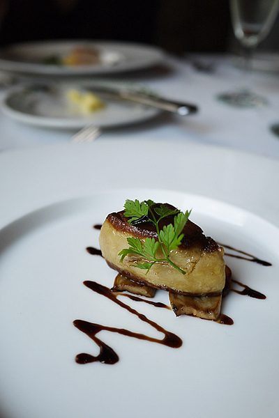 Lawry's勞瑞斯牛肋排餐廳:嚴選食材頂級美味【Lawry’s勞瑞斯牛肋排餐廳】