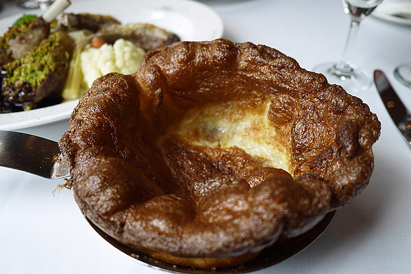 Lawry's勞瑞斯牛肋排餐廳:嚴選食材頂級美味【Lawry’s勞瑞斯牛肋排餐廳】