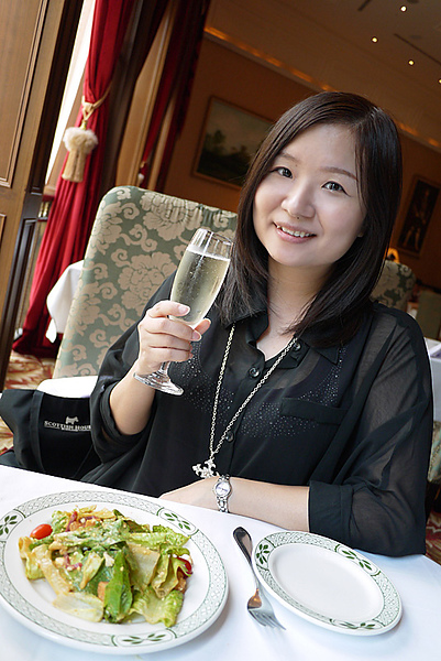 Lawry's勞瑞斯牛肋排餐廳:嚴選食材頂級美味【Lawry’s勞瑞斯牛肋排餐廳】