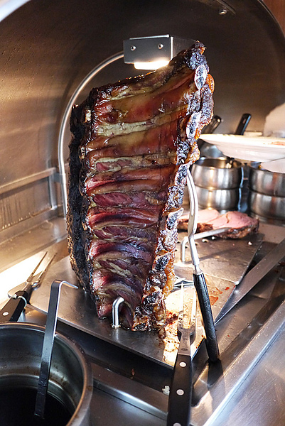 Lawry's勞瑞斯牛肋排餐廳:嚴選食材頂級美味【Lawry’s勞瑞斯牛肋排餐廳】