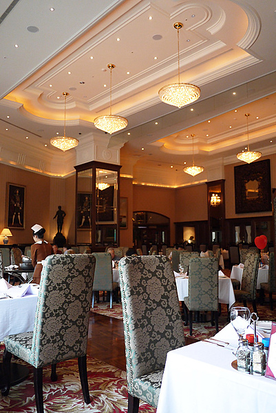 Lawry's勞瑞斯牛肋排餐廳:嚴選食材頂級美味【Lawry’s勞瑞斯牛肋排餐廳】