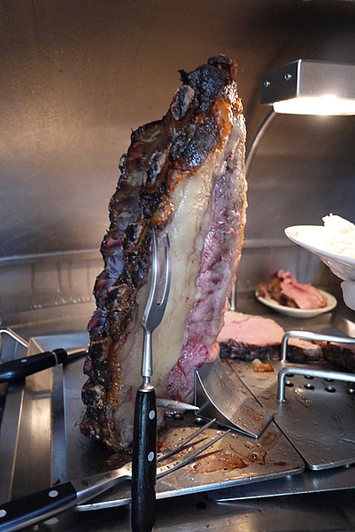 Lawry's勞瑞斯牛肋排餐廳:嚴選食材頂級美味【Lawry’s勞瑞斯牛肋排餐廳】