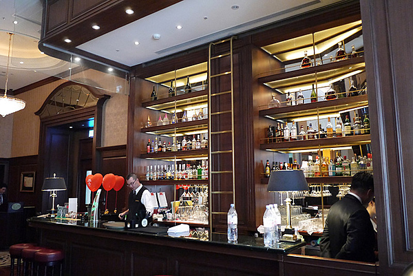 Lawry's勞瑞斯牛肋排餐廳:嚴選食材頂級美味【Lawry’s勞瑞斯牛肋排餐廳】