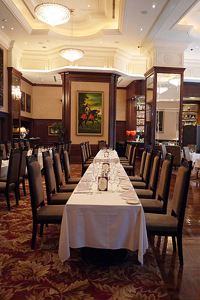 Lawry's勞瑞斯牛肋排餐廳:嚴選食材頂級美味【Lawry’s勞瑞斯牛肋排餐廳】