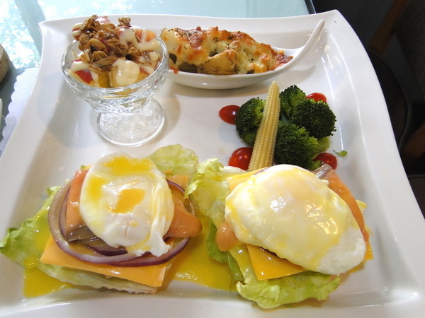 劍潭青年活動中心：台北｜士林景觀住宿 劍潭海外青年活動中心 入住城市御花園絕景 士林夜市走路10分內 超推P&P Cafe早午餐