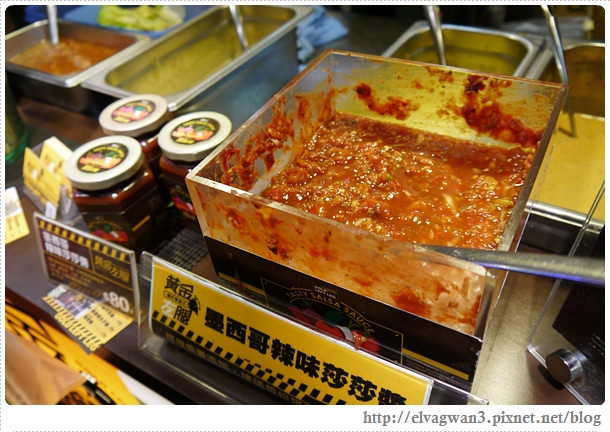 台中-逢甲夜市-銅板美食-夜市小吃-黃金左腿-黃金右腿-厚切雞腿排-雙料香腿王-轟炸香腿王-人氣美食-排隊店-逢甲夜市推薦-28-064-1