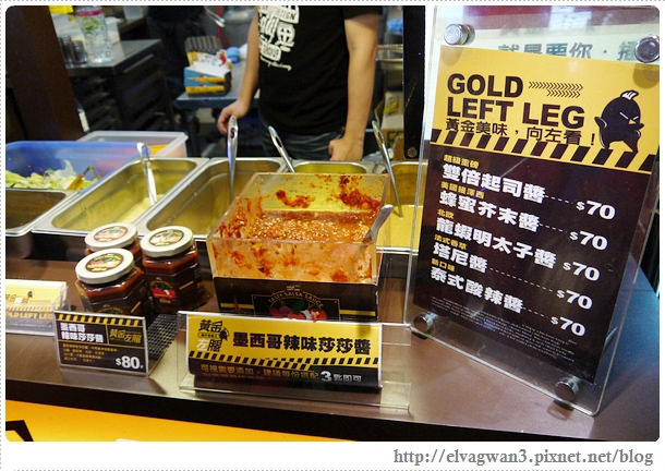 台中-逢甲夜市-銅板美食-夜市小吃-黃金左腿-黃金右腿-厚切雞腿排-雙料香腿王-轟炸香腿王-人氣美食-排隊店-逢甲夜市推薦-18-006-1