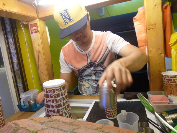 逢甲夜市：【台中】228假期台中行之美食無法吃透透－逢甲夜市