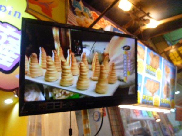 逢甲夜市：【台中】228假期台中行之美食無法吃透透－逢甲夜市