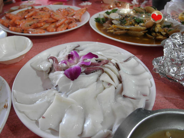 富基漁港魚產品銷售中心：『富基漁港』三點蟹的季節~好吃的海鮮在這裡