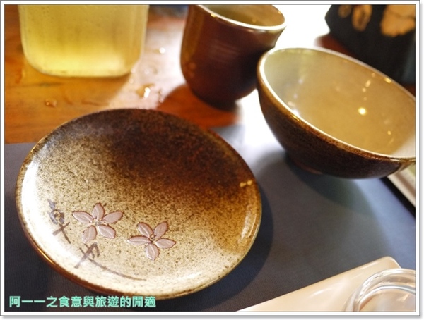 卓也小屋養生館(卓也小屋民宿):苗栗三義美食 卓也小屋蔬食火鍋吃到飽精緻料理~來試試神奇客家漢堡