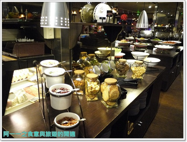 熱海大飯店-餐廳：台北北投 熱海大飯店 Buffet吃到飽 HAPO海寶尾牙聚～那卡西懷舊氣氛