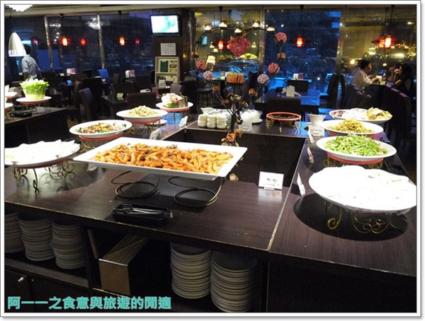 熱海大飯店-餐廳：台北北投 熱海大飯店 Buffet吃到飽 HAPO海寶尾牙聚～那卡西懷舊氣氛