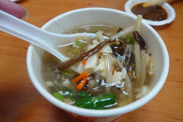 阿財鍋貼水餃專賣店：阿財鍋貼水餃專賣店 ~ 飄香30年的鍋貼水餃老店 - 捷運石牌站