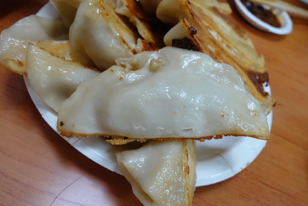 阿財鍋貼水餃專賣店：阿財鍋貼水餃專賣店 ~ 飄香30年的鍋貼水餃老店 - 捷運石牌站