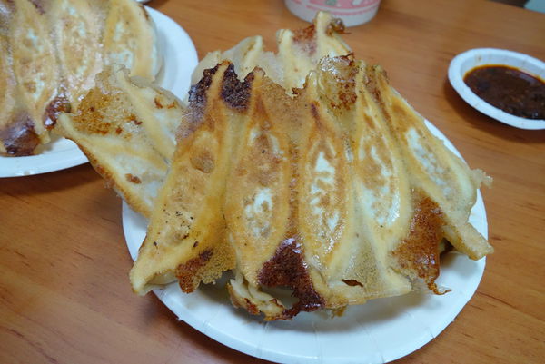 阿財鍋貼水餃專賣店：阿財鍋貼水餃專賣店 ~ 飄香30年的鍋貼水餃老店 - 捷運石牌站