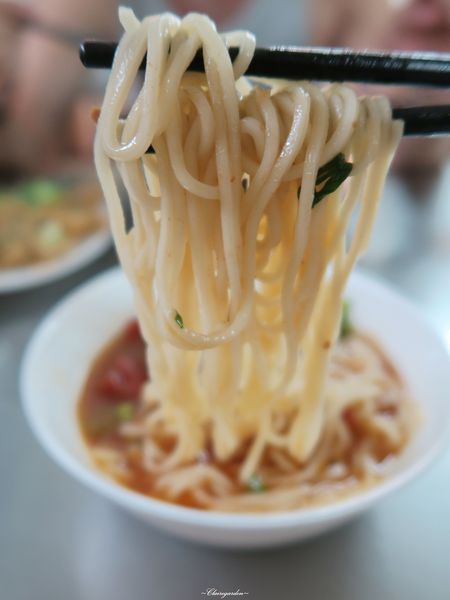 粟家牛肉麵：[北投在地美食]台北 粟家牛肉麵~牛肉麵比賽常勝軍之牛肉麵