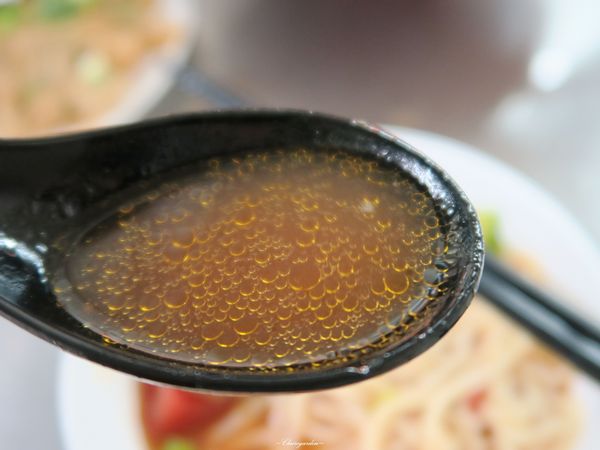 粟家牛肉麵：[北投在地美食]台北 粟家牛肉麵~牛肉麵比賽常勝軍之牛肉麵