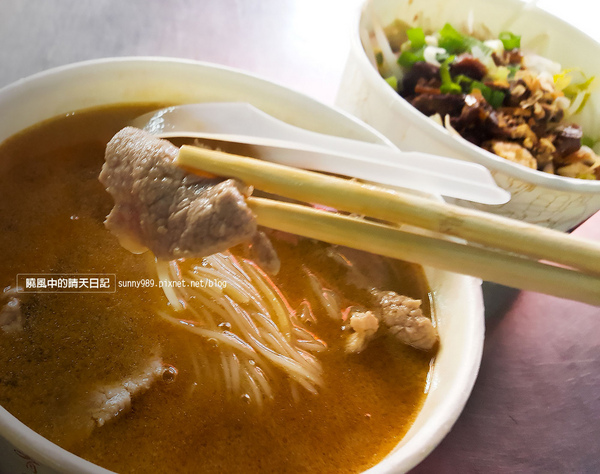 晴光市場 麻油食補:【晴光市場 | 麻油麵線】秋天美食 來碗暖心的麻油麵線吧~~