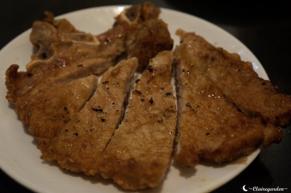 滿客屋拉麵(原滿來溫泉拉麵)：[北投在地美食]台北滿客屋拉麵~來自溫泉的蛋和排骨，大推的其實是排骨XD