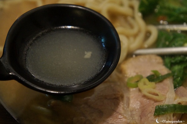 滿客屋拉麵(原滿來溫泉拉麵)：[北投在地美食]台北滿客屋拉麵~來自溫泉的蛋和排骨，大推的其實是排骨XD