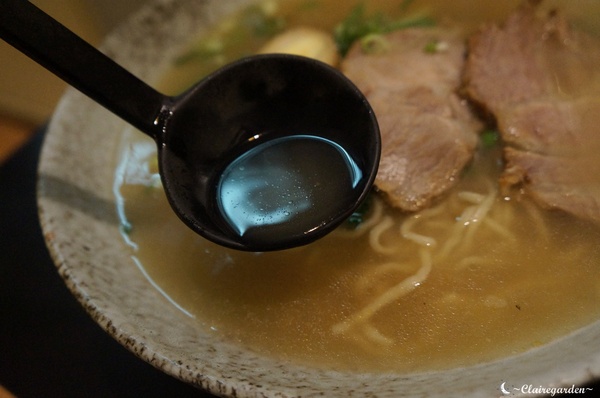 滿客屋拉麵(原滿來溫泉拉麵)：[北投在地美食]台北滿客屋拉麵~來自溫泉的蛋和排骨，大推的其實是排骨XD