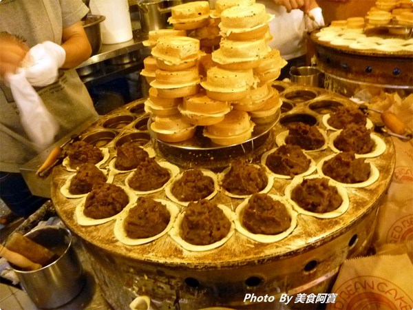 晴光紅豆餅:【台北市】晴光市場排隊名店爆餡紅豆餅「晴光紅豆餅」