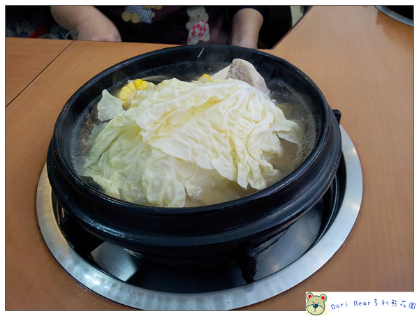 王朝迷您石頭火鍋店:一個人也可以好好享受的石頭小火鍋~ 王朝迷您石頭火鍋店