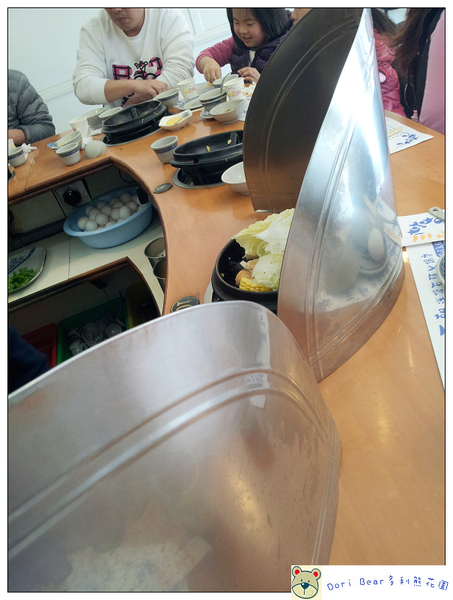 王朝迷您石頭火鍋店:一個人也可以好好享受的石頭小火鍋~ 王朝迷您石頭火鍋店