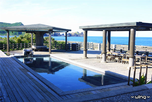 綠島朝日溫泉：［台東綠島］海天一色。蔚藍美景【朝日溫泉】露天海水溫泉泡湯趣