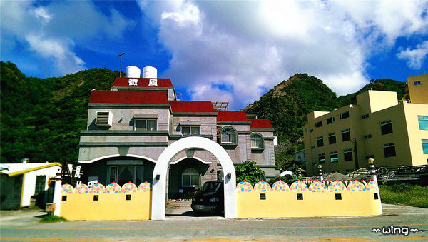 綠島朝日溫泉：［台東綠島］海天一色。蔚藍美景【朝日溫泉】露天海水溫泉泡湯趣
