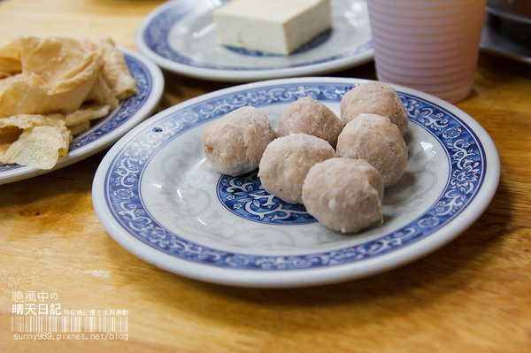 大腳阿公臭臭鍋：【石牌|大腳阿公】體貼錢包的平價小火鍋好滋味