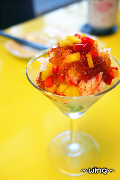 高樂餐飲-鐵板料理 與 小高玉迴轉壽司：［台北信義區］美味海鮮饗宴。【高樂餐飲-鐵板料理 與 小高玉迴轉壽司】炙燒握壽司/生魚片/海膽山藥細麵/胡麻豆腐體驗(捷運南港展覽館站美食餐廳)。