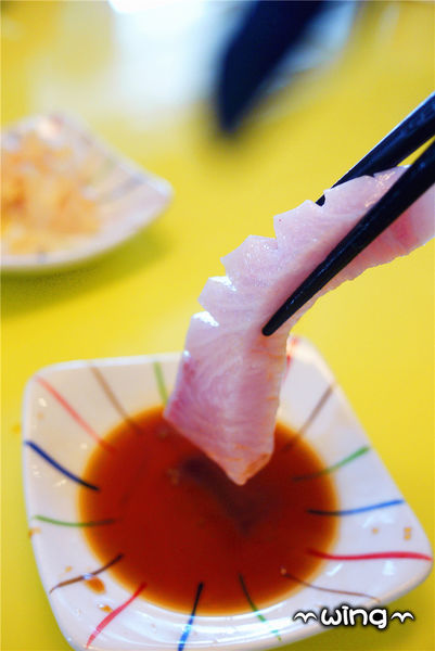 高樂餐飲-鐵板料理 與 小高玉迴轉壽司：［台北信義區］美味海鮮饗宴。【高樂餐飲-鐵板料理 與 小高玉迴轉壽司】炙燒握壽司/生魚片/海膽山藥細麵/胡麻豆腐體驗(捷運南港展覽館站美食餐廳)。