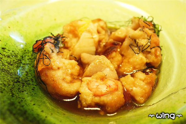 高樂餐飲-鐵板料理 與 小高玉迴轉壽司：［台北信義區］美味海鮮饗宴。【高樂餐飲-鐵板料理 與 小高玉迴轉壽司】炙燒握壽司/生魚片/海膽山藥細麵/胡麻豆腐體驗(捷運南港展覽館站美食餐廳)。